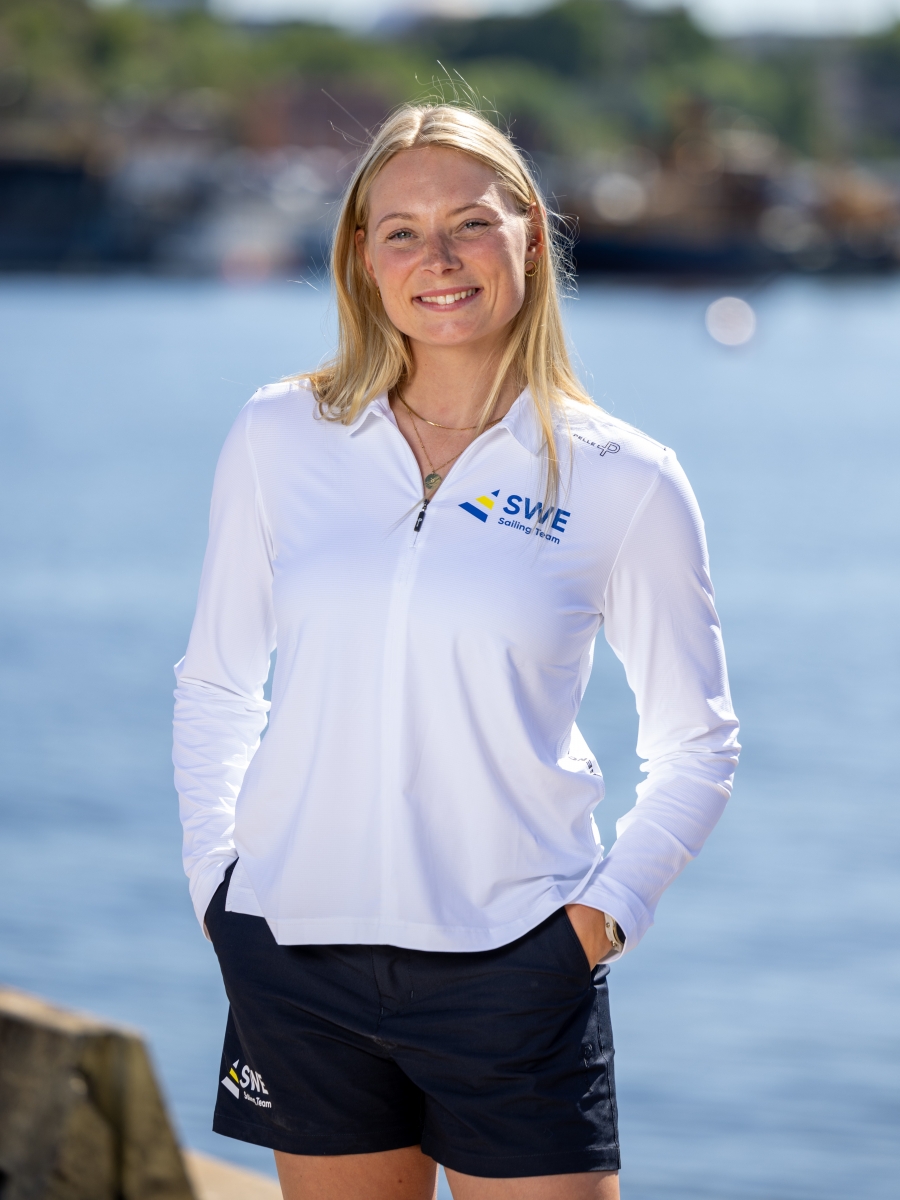 https://www.swesailingteam.se//explorer/images/Deltagare/240604_SWE-Sailing-Team_Rebecca_Netzler_Foto-Daniel-Stenholm_DS5R7097(2).jpg